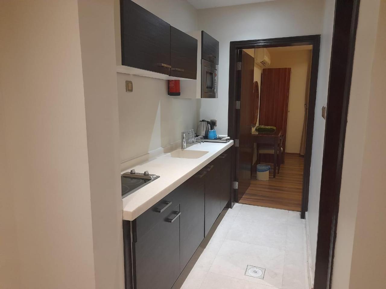Aswar Hotel Suites 알크호바르 외부 사진
